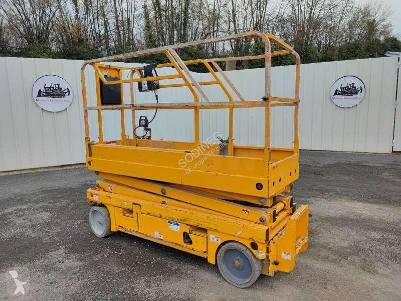 منصة تلسكوبية Haulotte  CISEAUX COMPACT 8