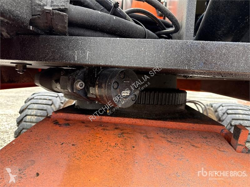 Автовышка JLG Articulating Boom Lift