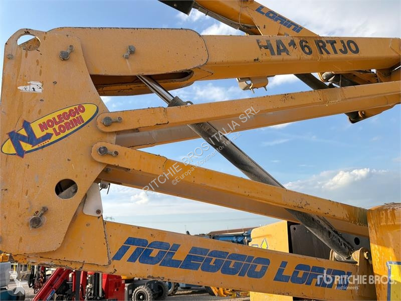 Plataforma elevadora Haulotte HA16RT Diesel...