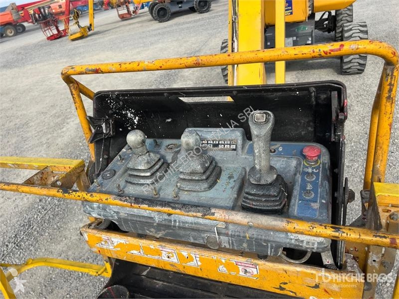 Plataforma elevadora Haulotte HA20RTJ Diesel...