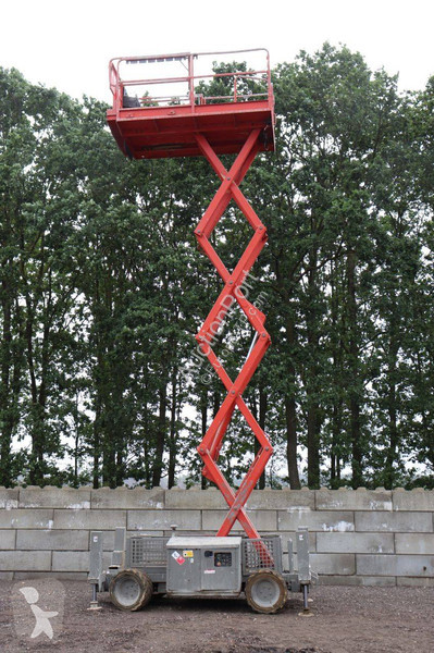 Plataforma elevadora JLG