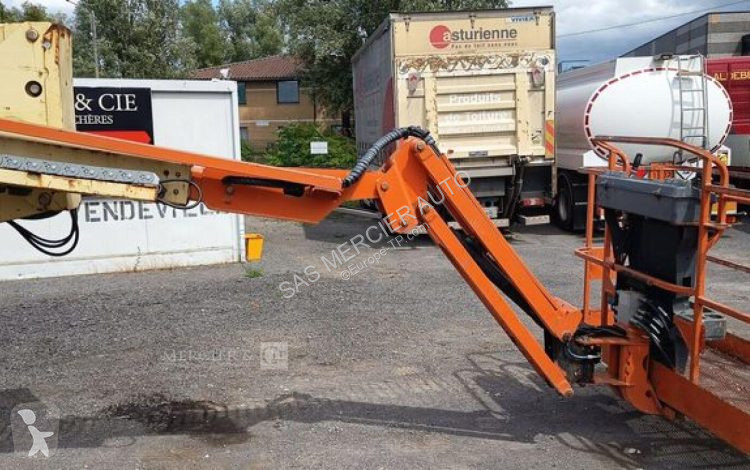 Nacelle JLG nacelle articulee automotrice diesel