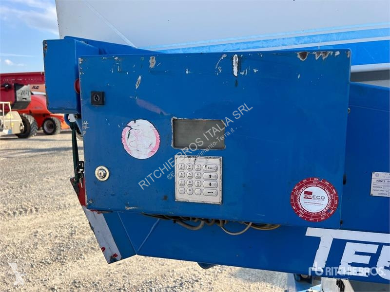 Plataforma elevadora Teupen LEO 36 H Crawler...