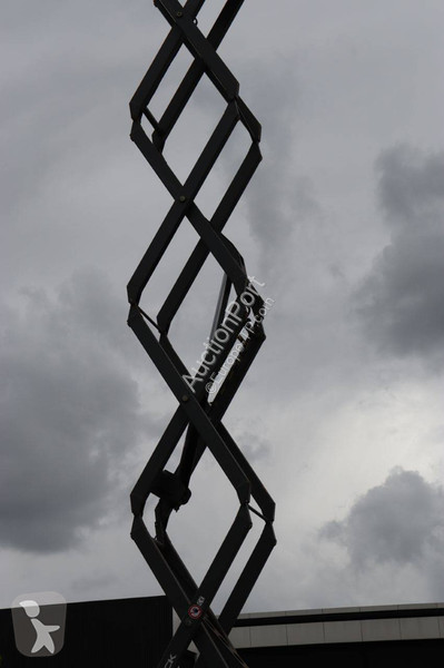 Zwyżka Skyjack SJ4632