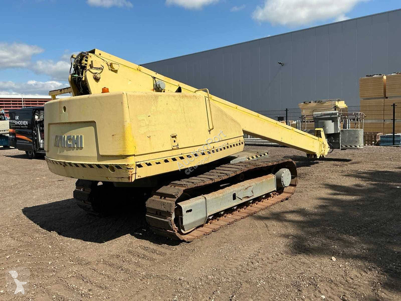 Plataforma elevadora Aichi SR210