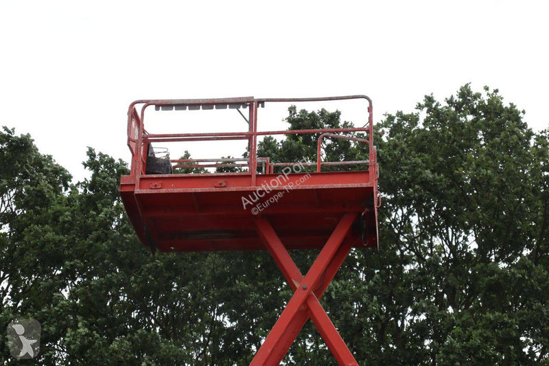 Plataforma elevadora JLG