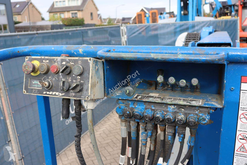 Plataforma Niftylift HR12 NDE