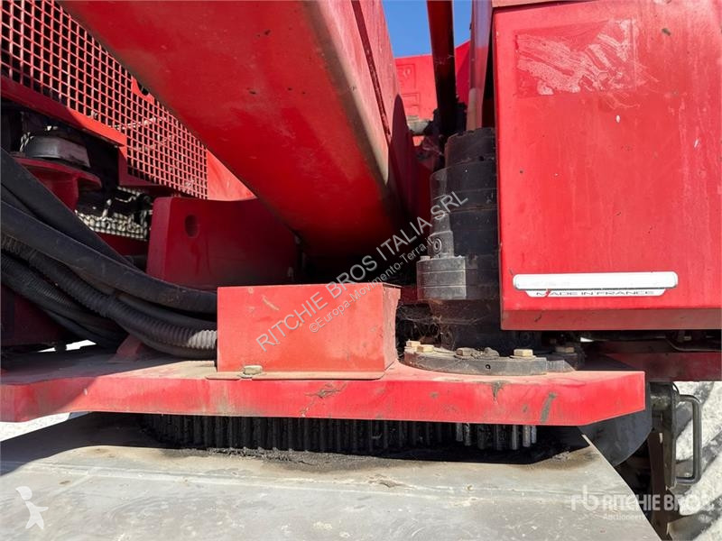 Автовышка Manitou