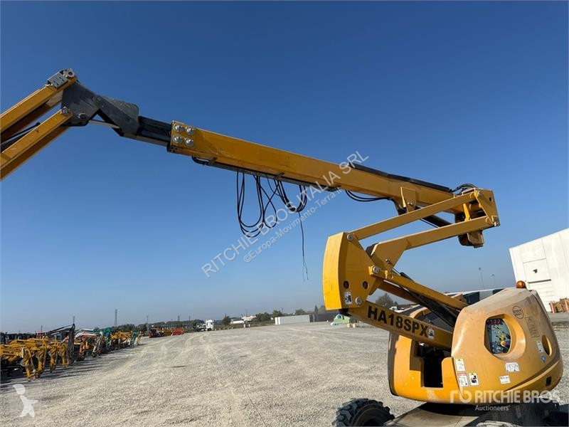 Emelőkosár Haulotte Articulating Boom Lift