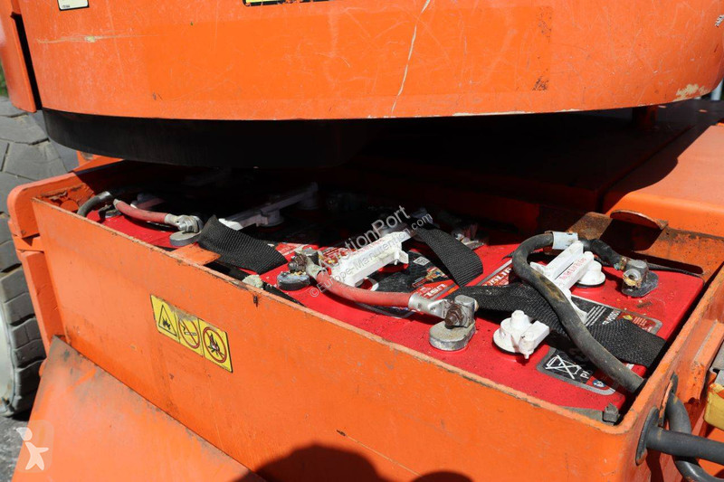 Plataforma elevadora JLG