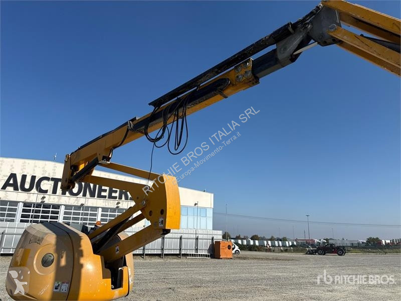 Emelőkosár Haulotte Articulating Boom Lift