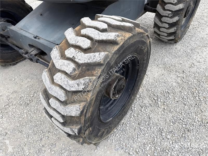 Plataforma elevadora Haulotte Articulating Boom...