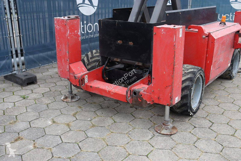 Emelőkosár Manitou