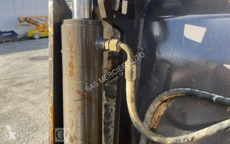 Incarcator  chargeuse a tourelle articulee diesel