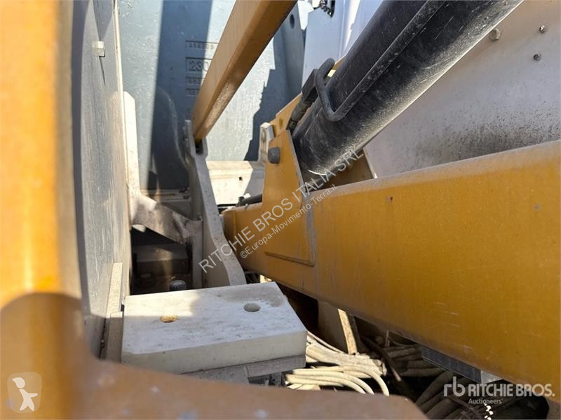 Emelőkosár Haulotte Articulating Boom Lift