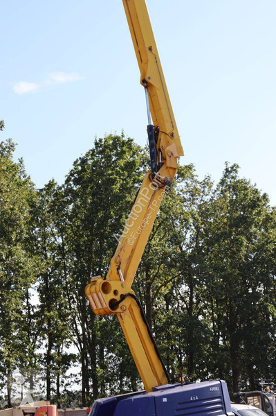 Plataforma elevadora Snorkel AB-85RJDZ
