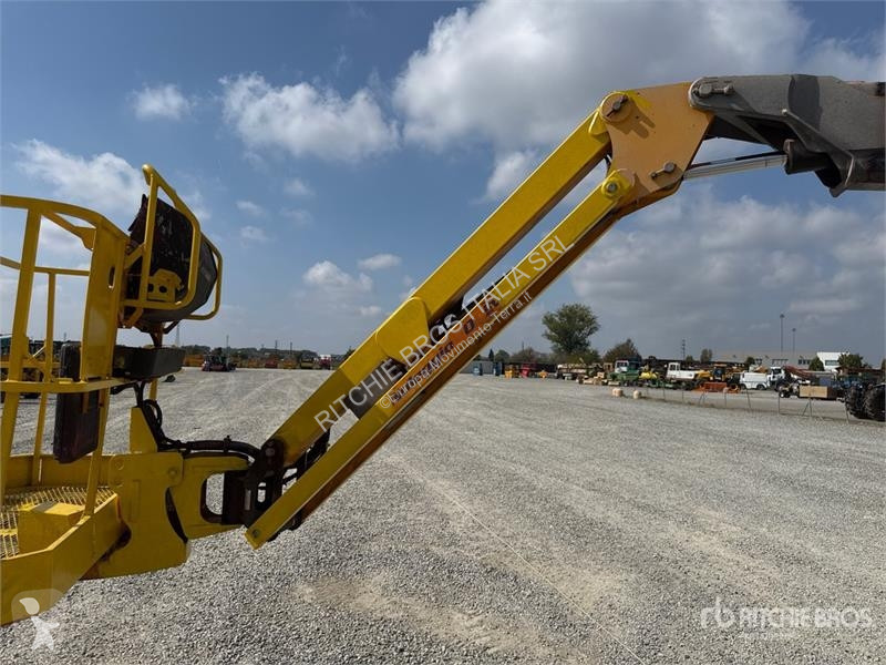 Lift Haulotte HA20RTJ Articulating Boom Lift