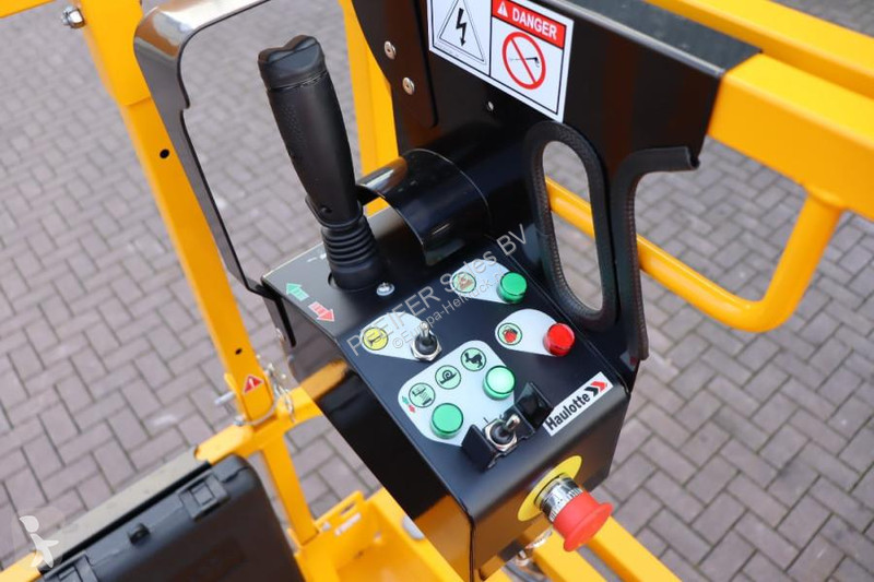 Vysokozdvižná plošina Haulotte Compact 10N...