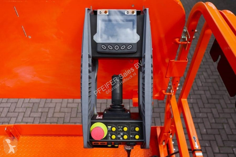 Plataforma JLG RT4769 Unused, Diesel, 16.3m...