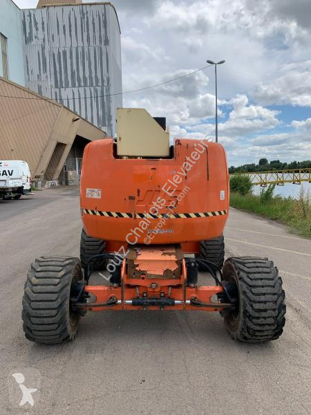 Piattaforma aerea JLG