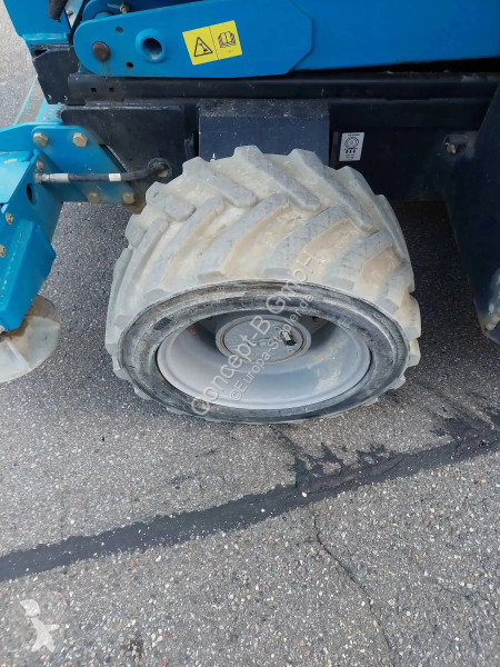Vysokozdvižná plošina Genie GS 3369 BE