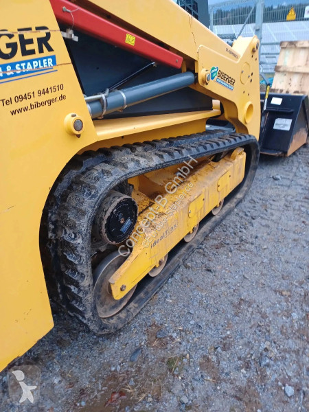 Shovel Gehl RT 175