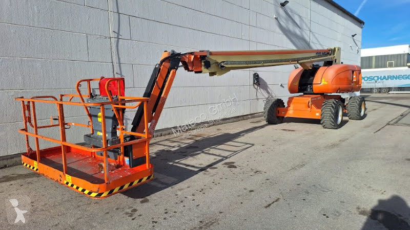 Piattaforma aerea JLG