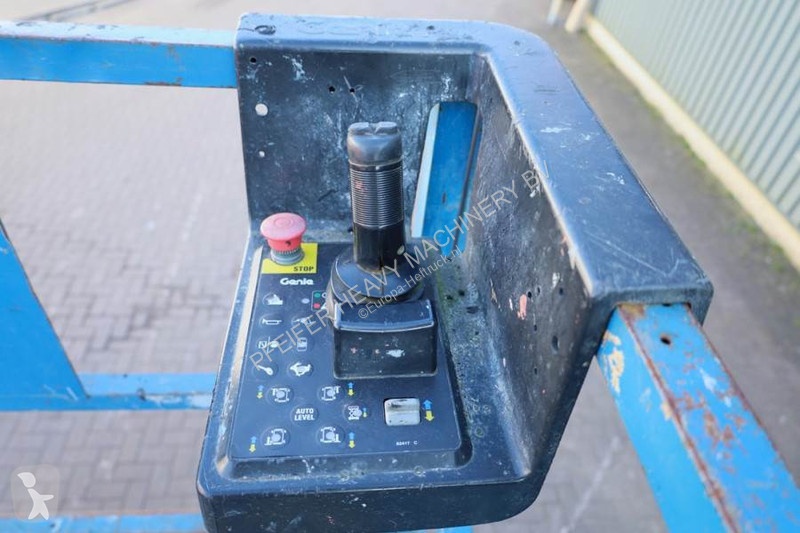 Plataforma Genie GS4390 Diesel, 4x4 Drive, 15m...