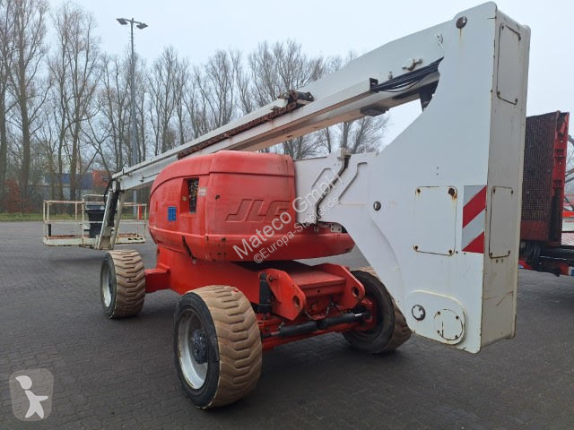 Piattaforma aerea JLG