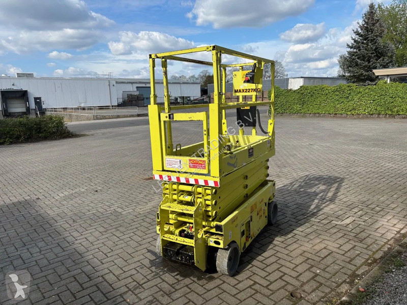 Nacelle Genie Electric scissorlift 2008 Year