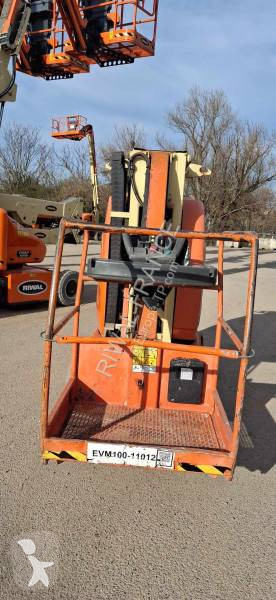 Piattaforma aerea JLG T10E