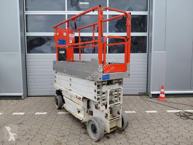 Piattaforma aerea JLG