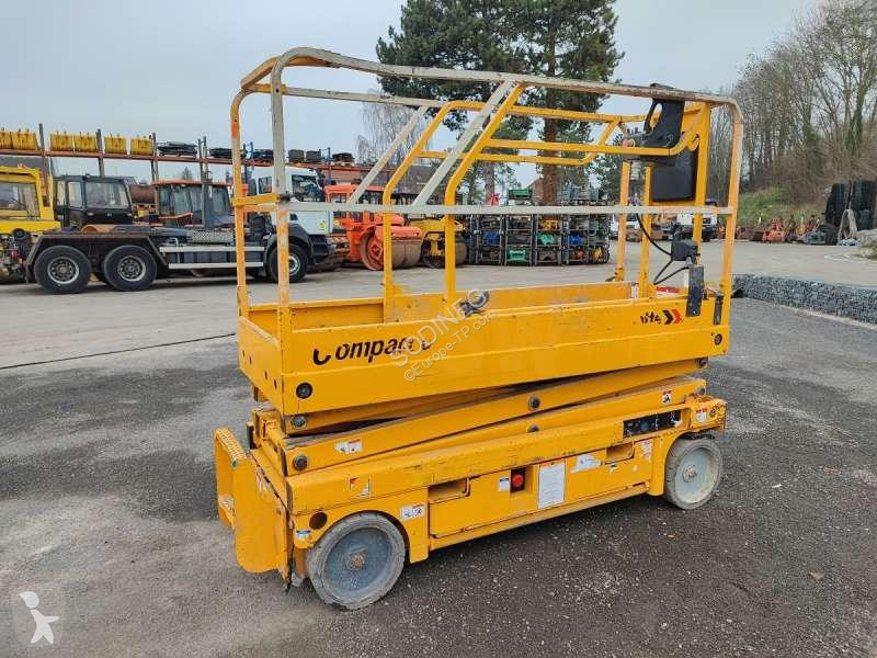 منصة تلسكوبية Haulotte  CISEAUX COMPACT 8