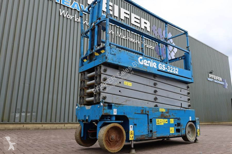 Piattaforma aerea Genie Hydraulic Outriggers,...