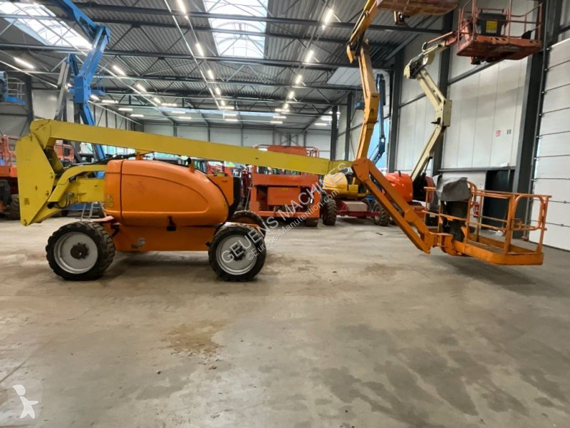 Lift JLG 4x4x4