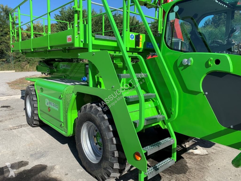 منصة تلسكوبية Merlo PL15 - 4X4