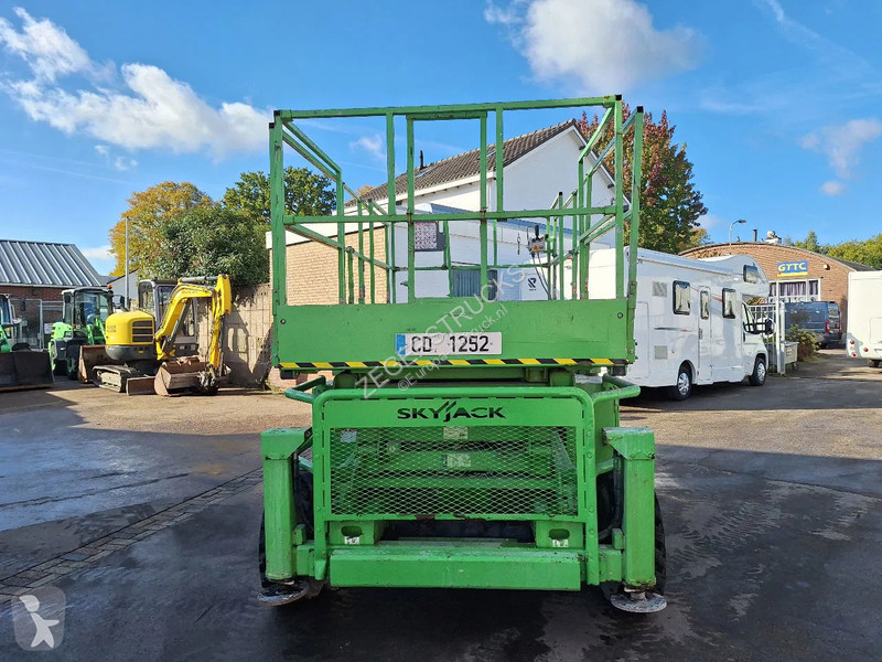 Hoogwerker Skyjack SD 8831