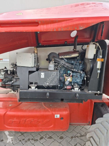 منصة تلسكوبية Niftylift HR28 HYBRID 4X4