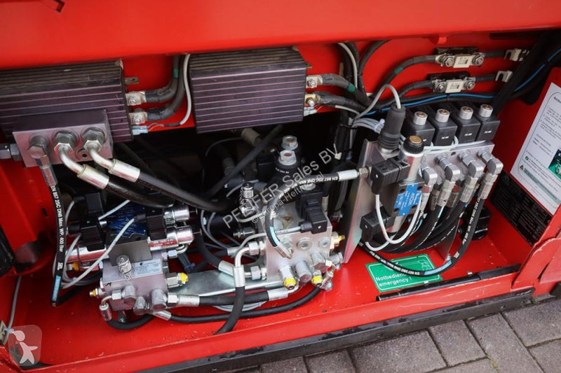 Vysokozdvižná plošina  S225-12ES Electric, 4x2...