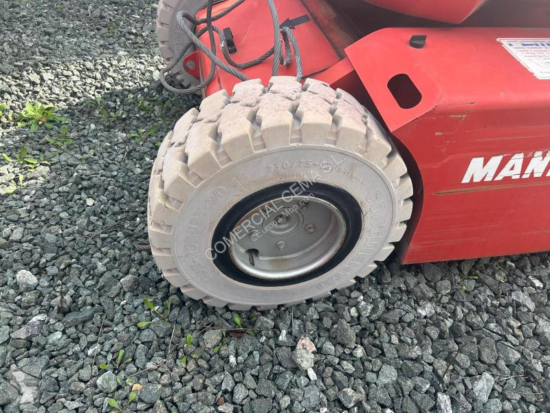 منصة تلسكوبية Manitou  171 AET