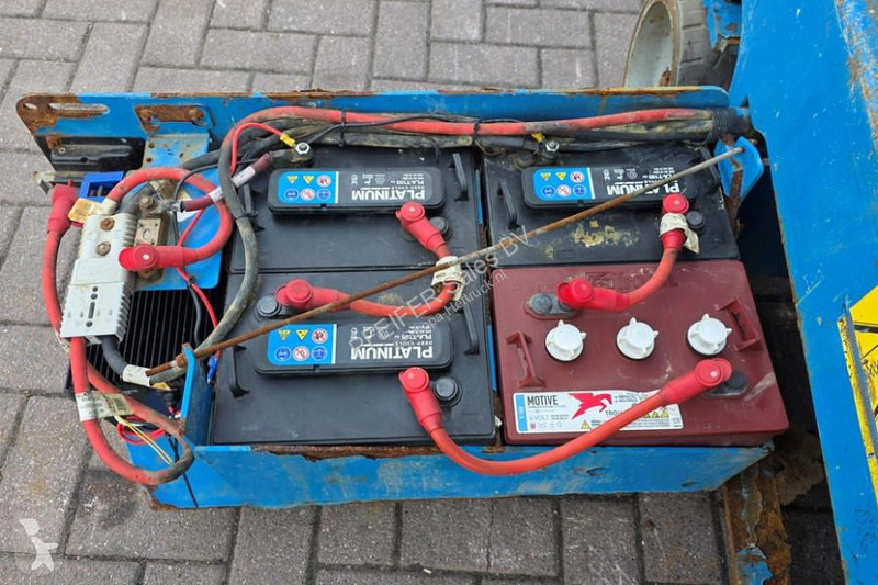 منصة تلسكوبية Genie Electric, Working Height...