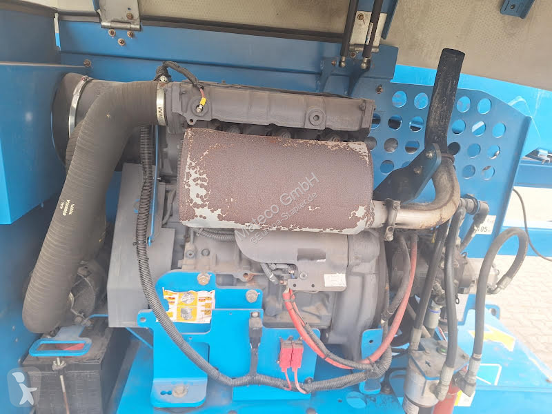 منصة تلسكوبية Genie Z45/25J