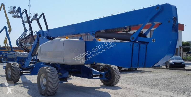 منصة تلسكوبية Genie ZX135/70