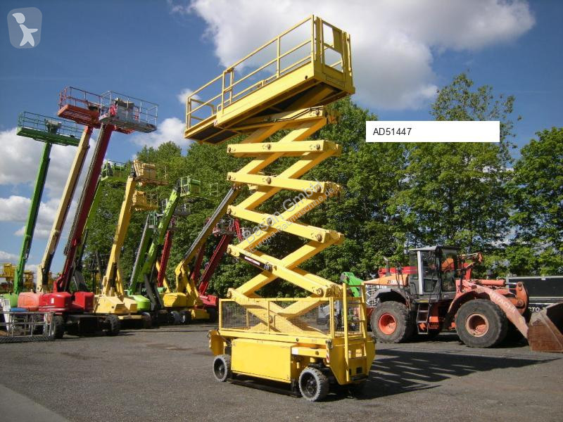 منصة تلسكوبية Hollandlift HL 190E12