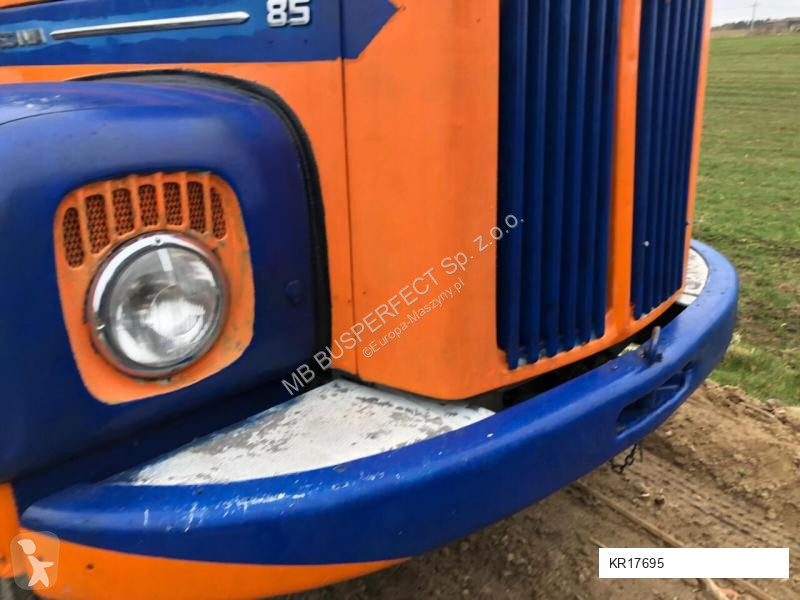 Plataforma elevadora Scania 85 dźwig zabytkowy...
