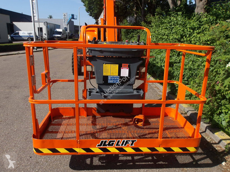 Plataforma elevadora JLG