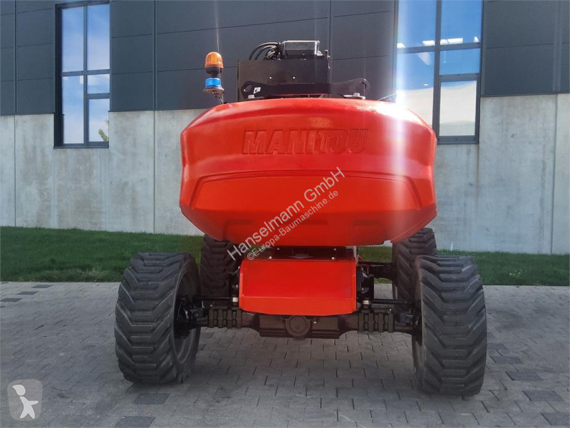 Автовышка Manitou