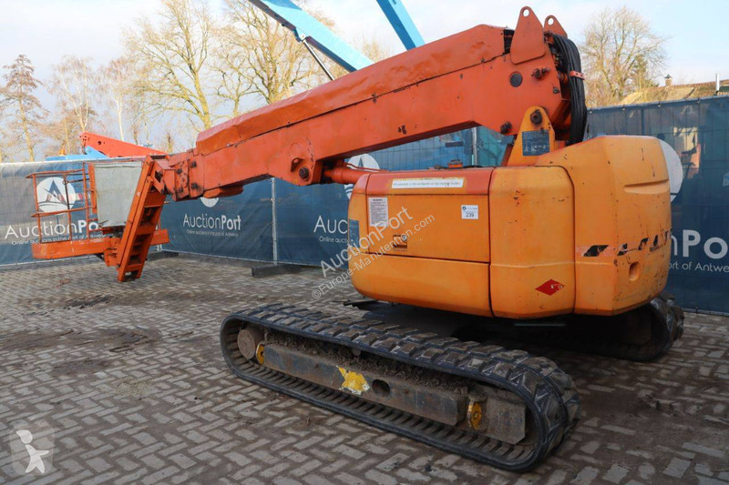 Nacela Hitachi HX140B