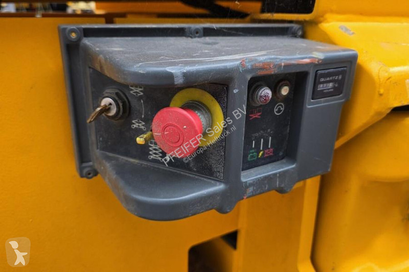 منصة تلسكوبية JLG Electric, 11.7m Working...