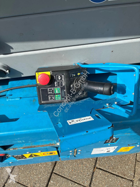 منصة تلسكوبية Genie GS 3246
